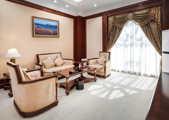 Gladden Hotel Jiangmen